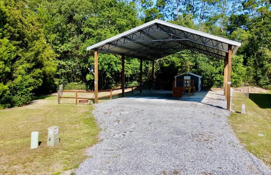 195 St Charles Ln, Wewahitchka, FL 32465 - #1