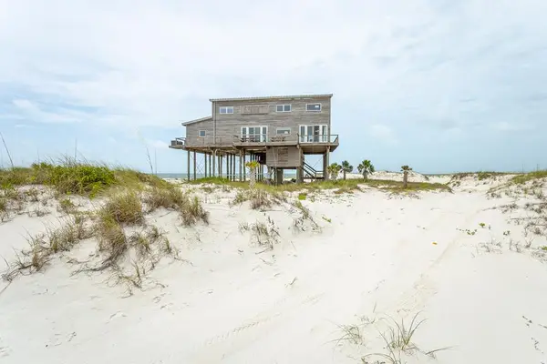 1973 Gulf Shore Dr, Carrabelle, FL 32322