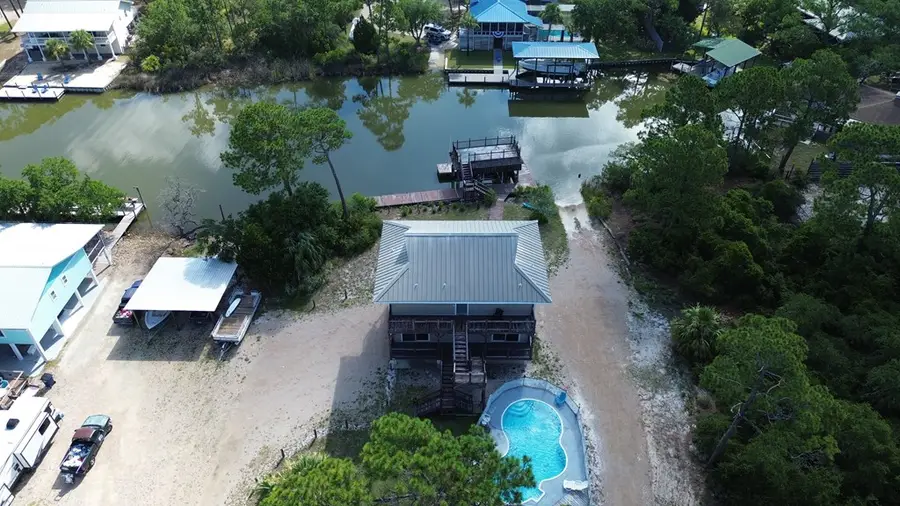 788 W Bay Shore Dr, Saint George Island, FL 32328 - #3