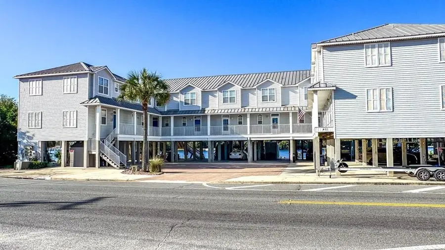 401 St James Ave #4, Carrabelle, FL 32322 - #2