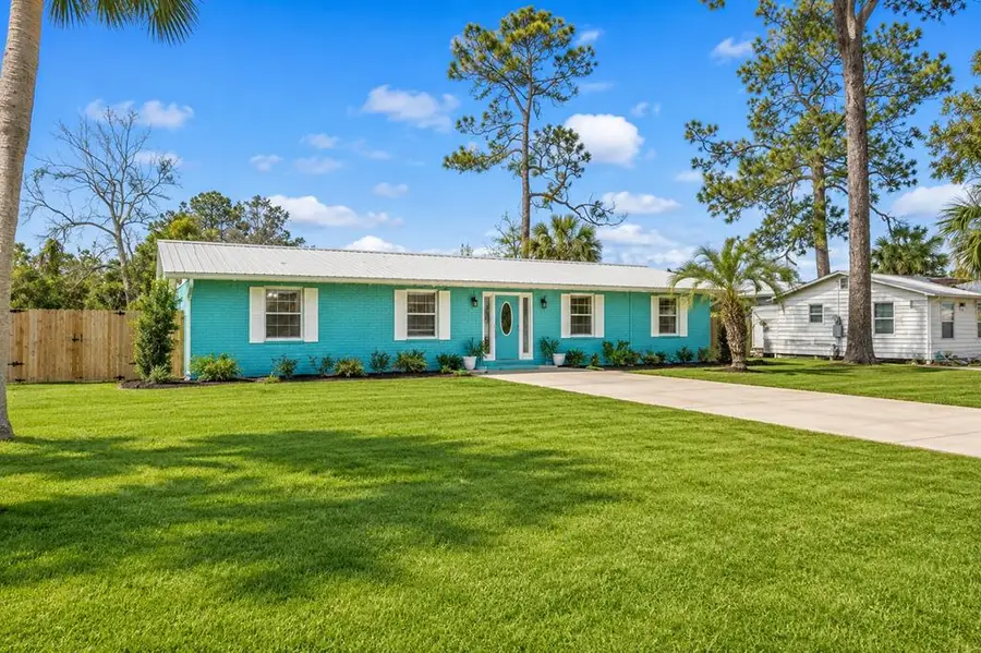 328 Ave C, Port Saint Joe, FL 32456 - #2