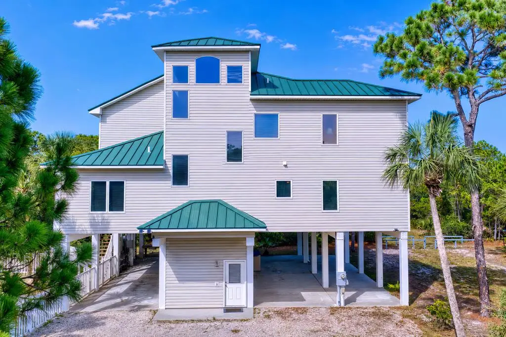 1812 Suzie Ct, Saint George Island, FL 32328 - #1