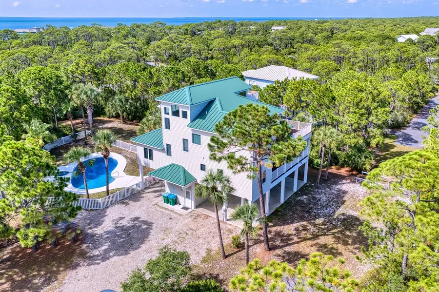 1812 Suzie Ct, Saint George Island, FL 32328 - #3