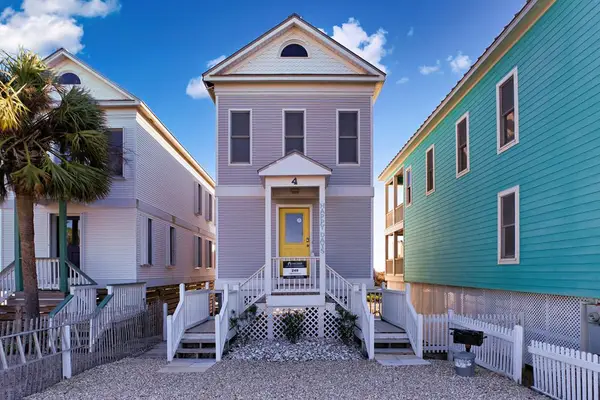 248 E Gorrie Dr, St. George Island, FL 32328