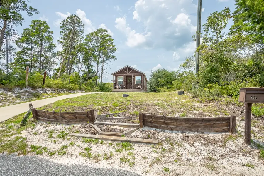 407 Se 9th St, Carrabelle, FL 32322 - #3