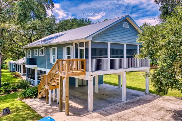140,148 Craig St, Lanark Village, FL 32323