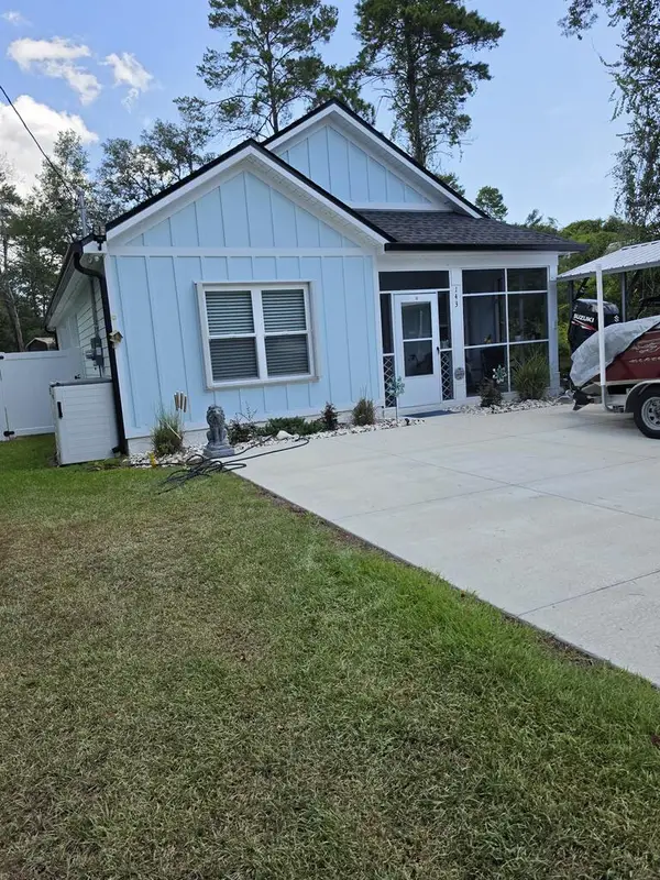 143 Georgia St, Carrabelle, FL 32322