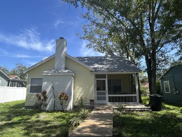 1821 34th Ave N, St. Petersburg, FL 33713