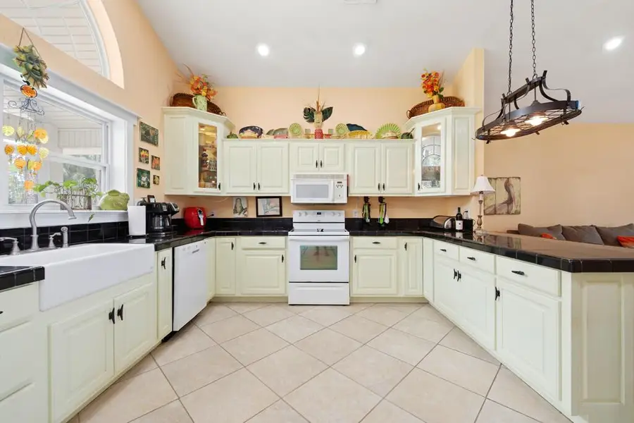548 E Pine Ave, Saint George Island, FL 32328 - #3