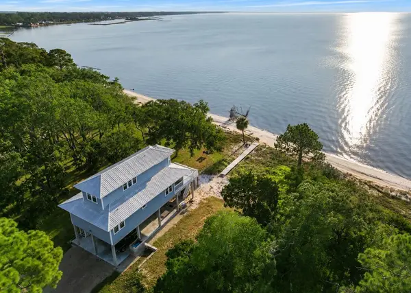 268 Pruett Rd, Eastpoint, FL 32328