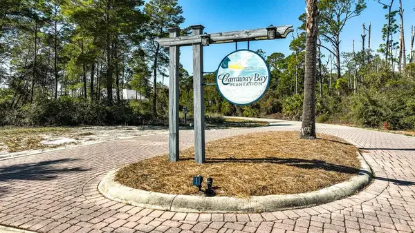 106 Plantation Dr, Carrabelle, FL 32322