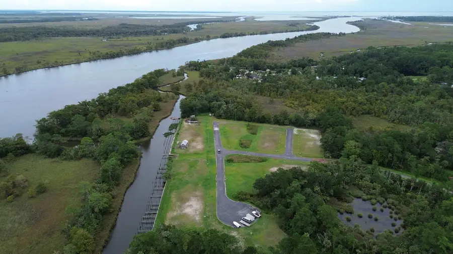 144etal Waddell Rd, Apalachicola, FL 32320 - #3