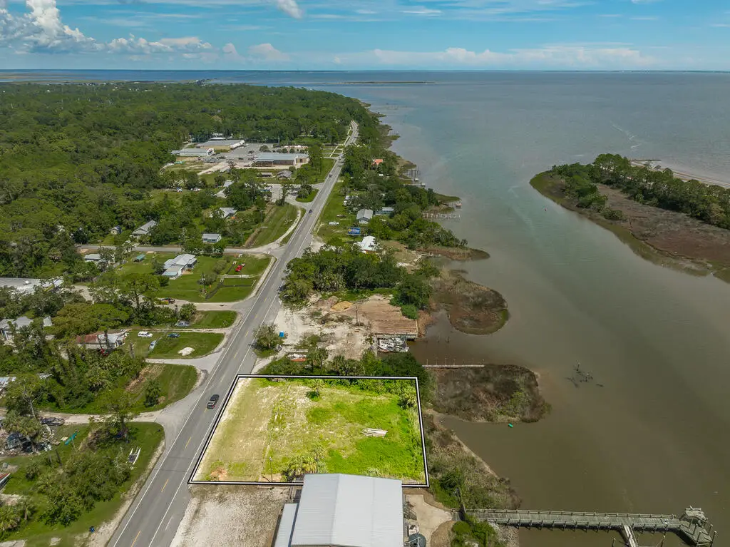 456 Hwy 98 W, Apalachicola, FL 32320 - #1