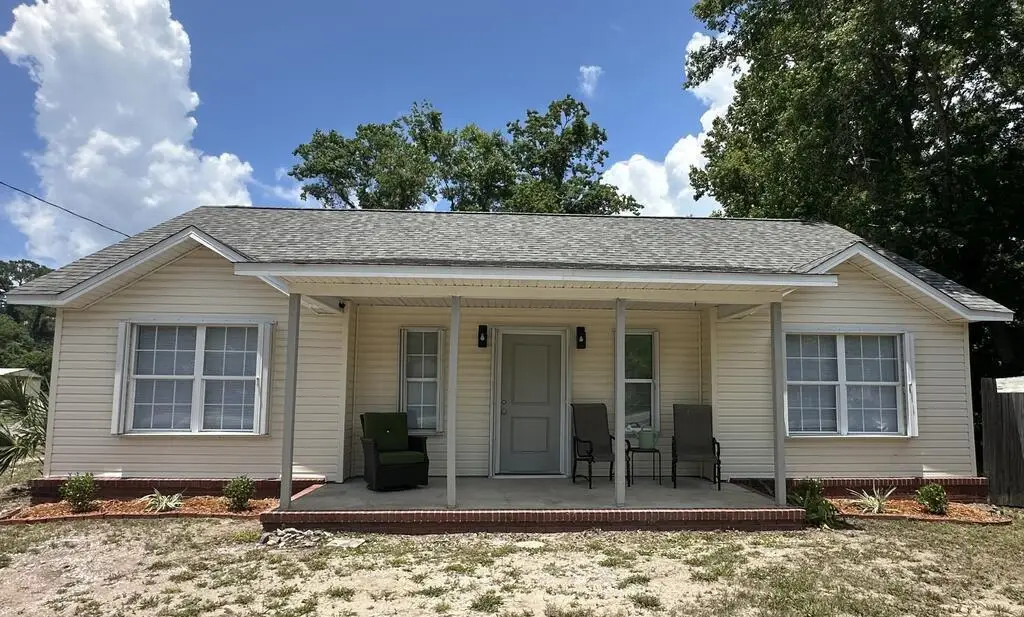 222 24th Ave, Apalachicola, FL 32320 - #1
