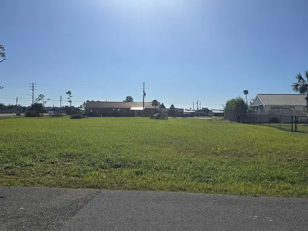 424 Texas Dr, Mexico Beach, FL 32456
