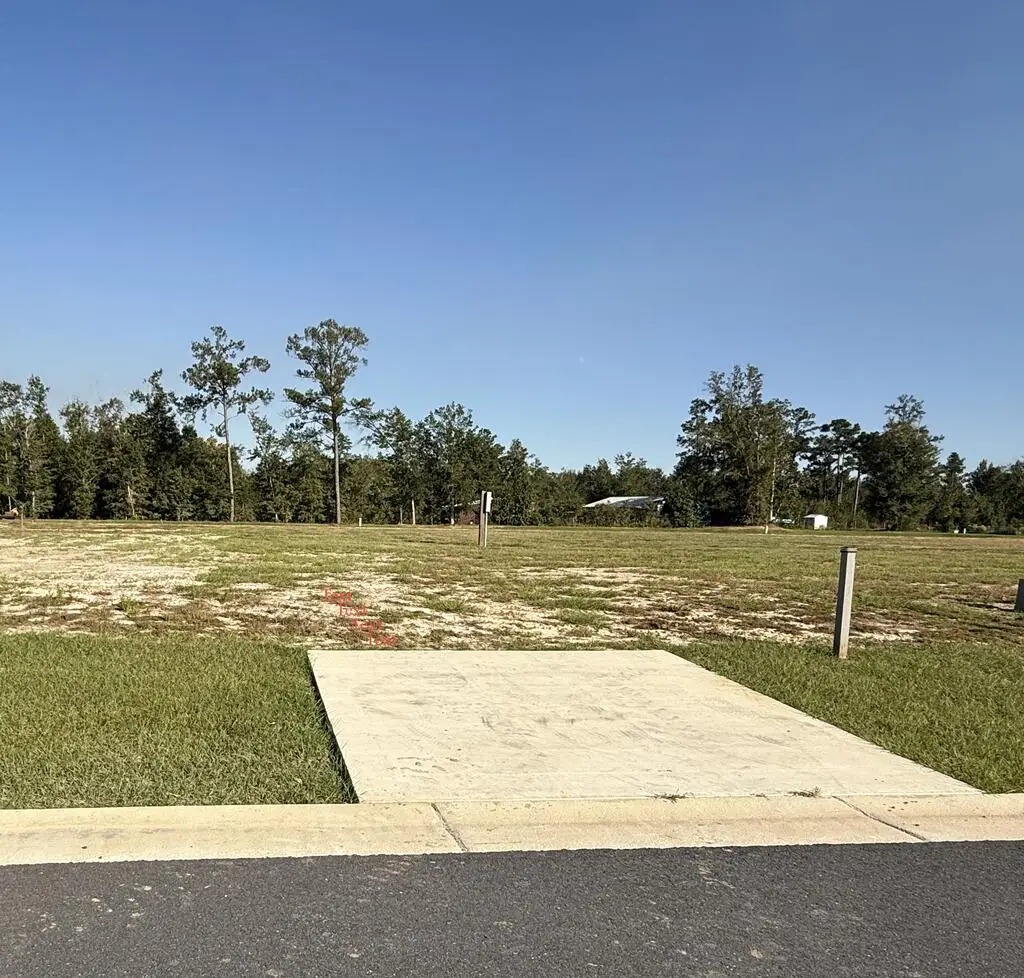 128 Kiera Ct, Wewahitchka, FL 32465 - #1