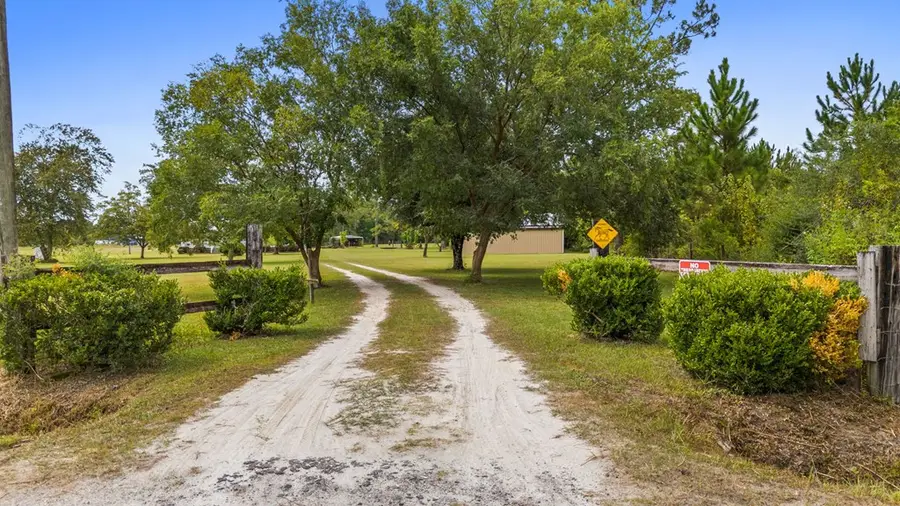 821 Mace Martin Rd, Wewahitchka, FL 32465 - #2
