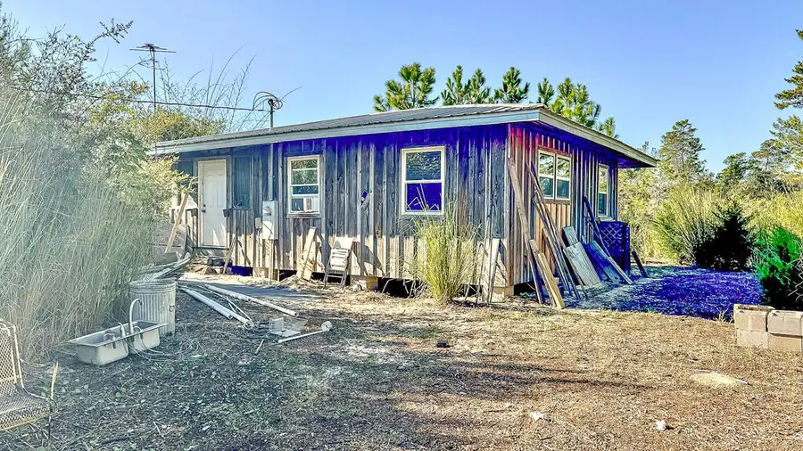 2231 Kentucky Ave, Carrabelle, FL 32322 - #2