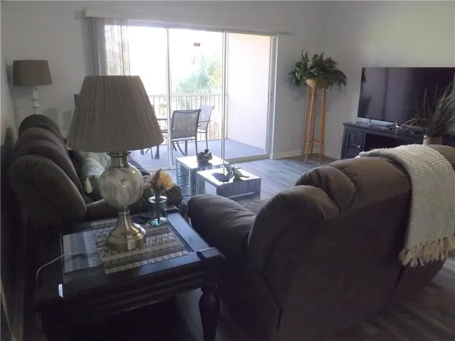 295 Grand Royale Circle #202, Vero Beach, FL 32962 - #3