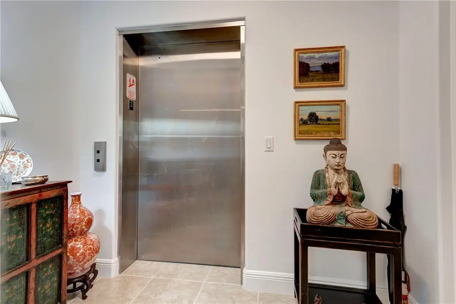 4878 S Harbor Drive #301, Vero Beach, FL 32967 - Image #2