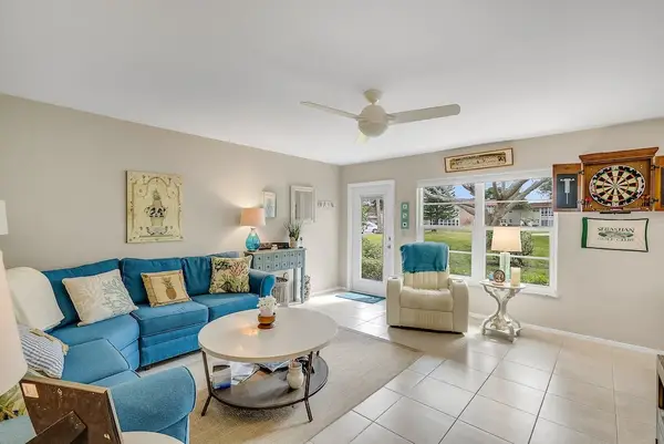 41 Woodland Drive #102, Vero Beach, FL 32962