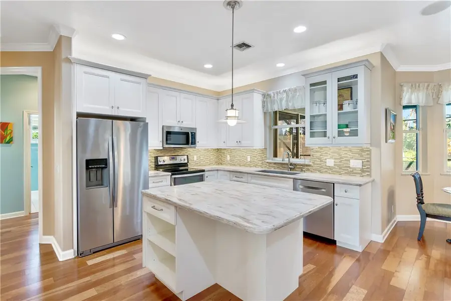 736 Hampton Woods Lane Sw, Vero Beach, FL 32962 - Image #2