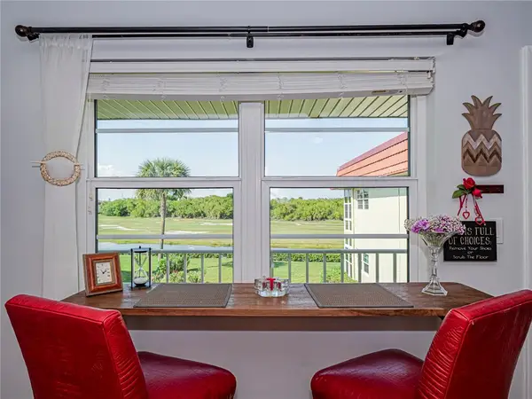 73 Royal Oak Court #203, Vero Beach, FL 32962