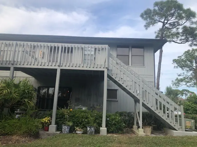 671 S Centre Court Sw #201, Vero Beach, FL 32962 - #1