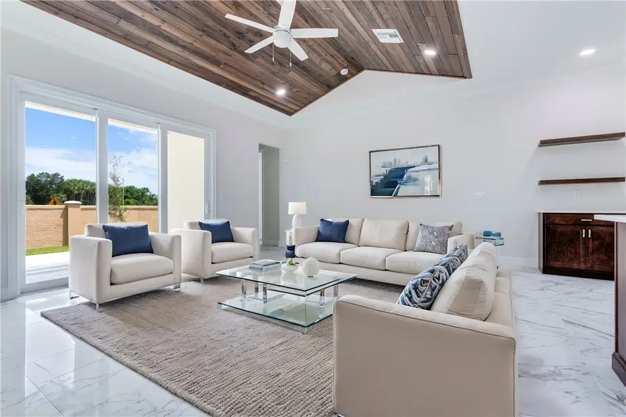 1805 Bridgepointe Circle #1, Vero Beach, FL 32967 - #3