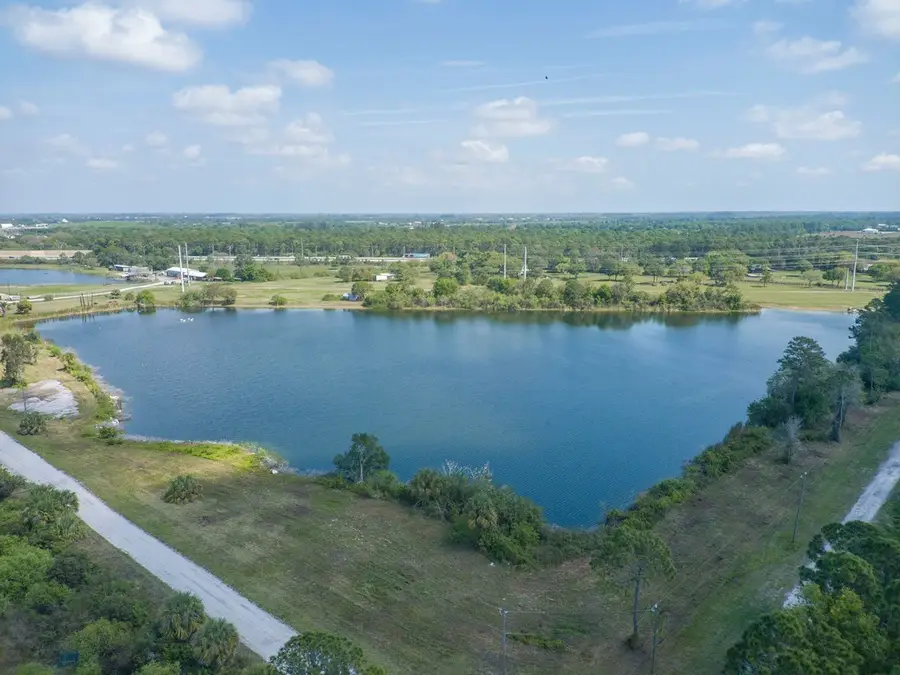 7735 21st Street Sw, Vero Beach, FL 32968 - Image #2