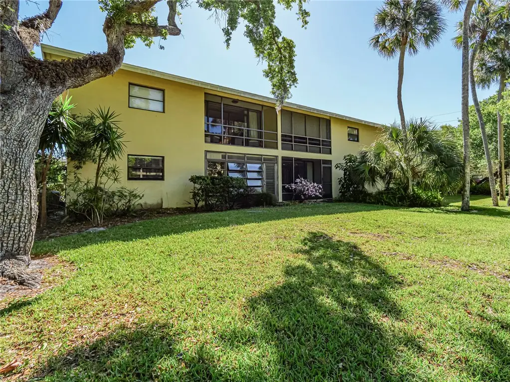400 18th Street #I7, Vero Beach, FL 32960 - Image #1