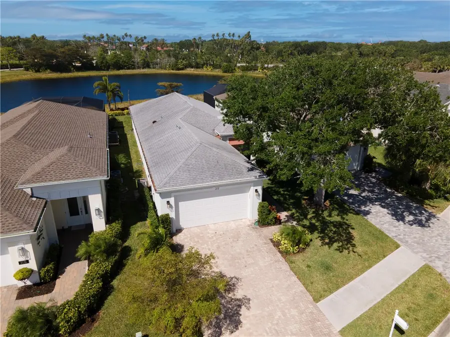 2172 Falls Manor, Vero Beach, FL 32967 - Image #2