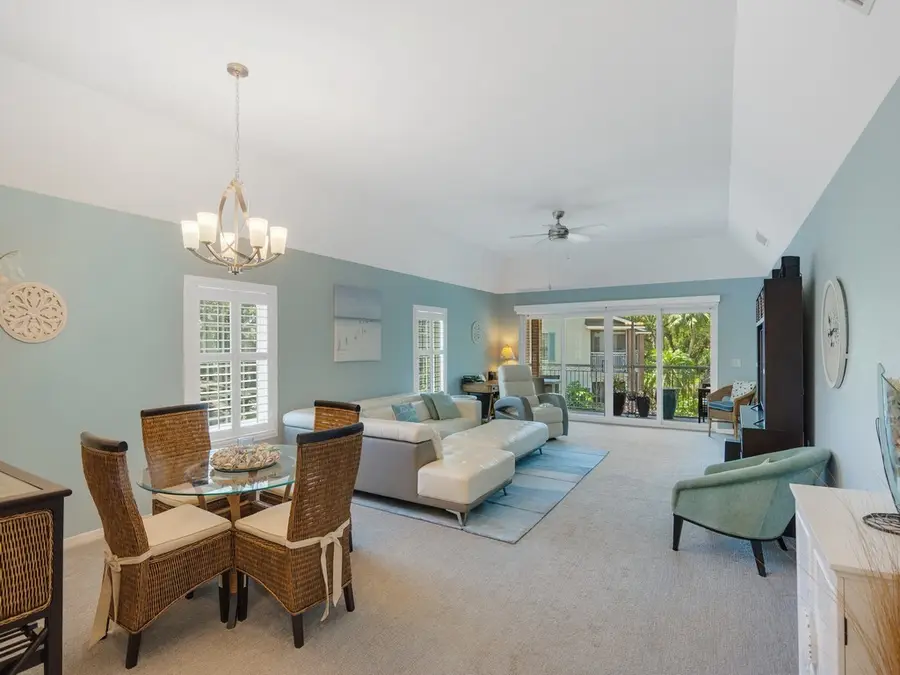 133 E Park Shores Circle #8E, Vero Beach, FL 32963 - Image #3