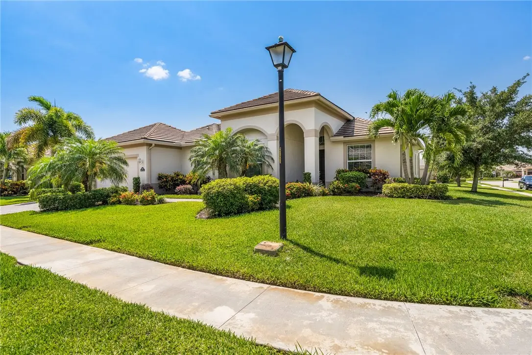 6104 Graysen Square, Vero Beach, FL 32967 - Image #1