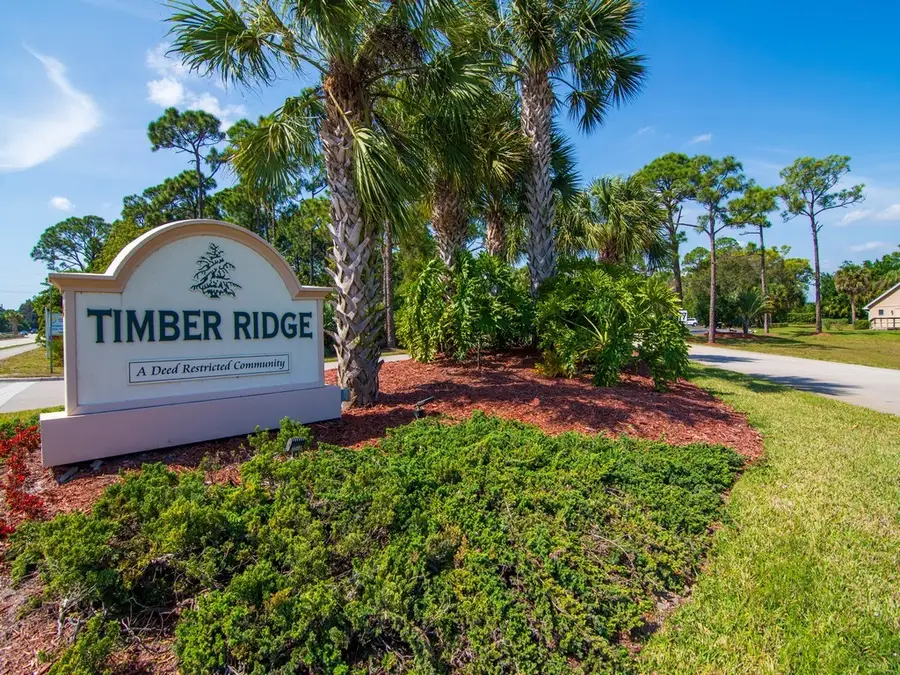 636 Centre Court Sw #102, Vero Beach, FL 32962 - Image #3