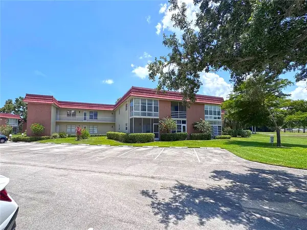 12 Vista Palm Lane #205, Vero Beach, FL 32962
