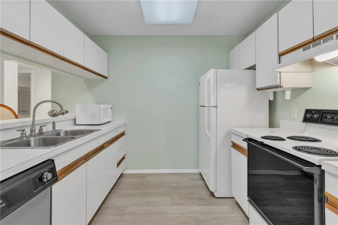 3 Plantation Drive #103, Vero Beach, FL 32966 - Image #1