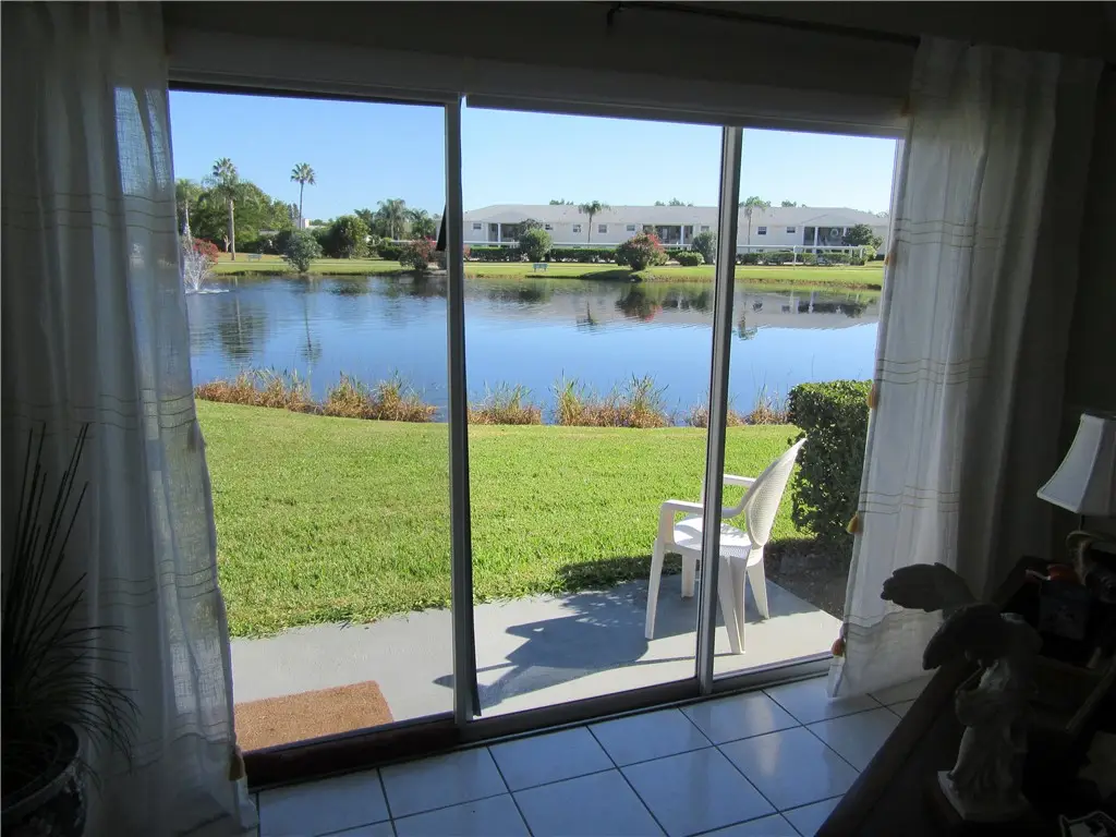 620 E Lake Jasmine Circle #102, Vero Beach, FL 32962 - Image #1