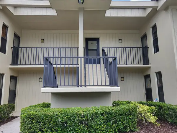 12 Plantation Drive #206, Vero Beach, FL 32966