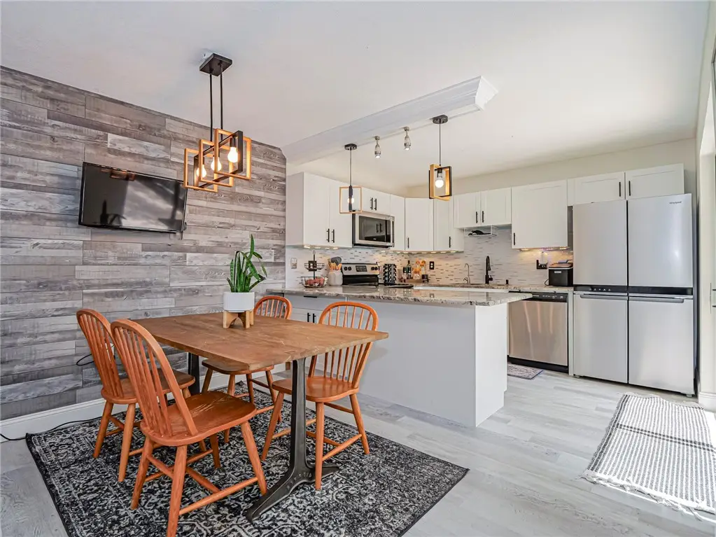 1170 6th Avenue #8B, Vero Beach, FL 32960 - Image #1