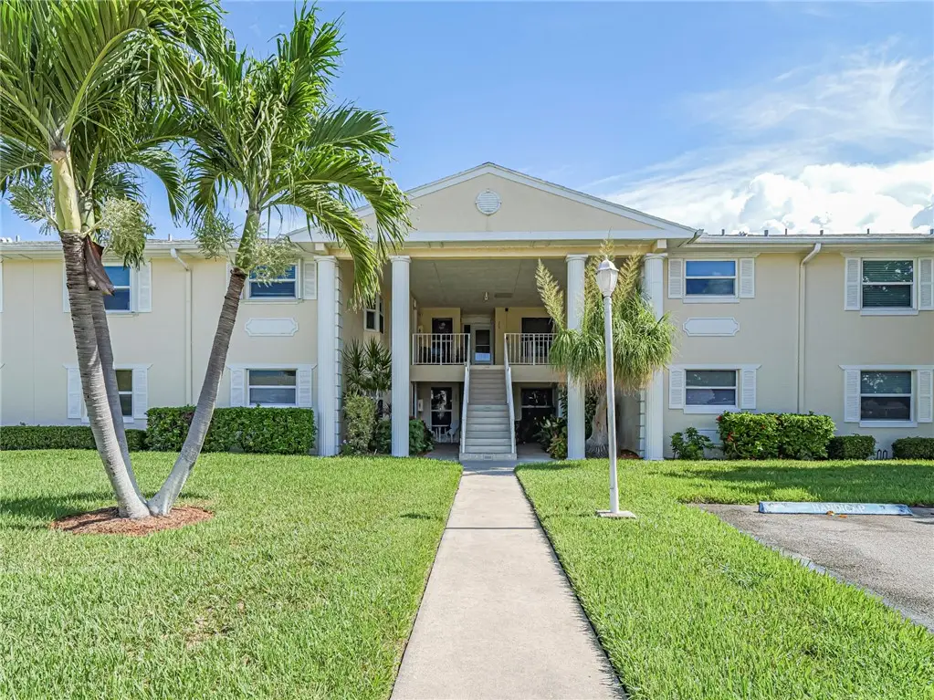 870 Lake Orchid Circle #204, Vero Beach, FL 32962 - Image #1