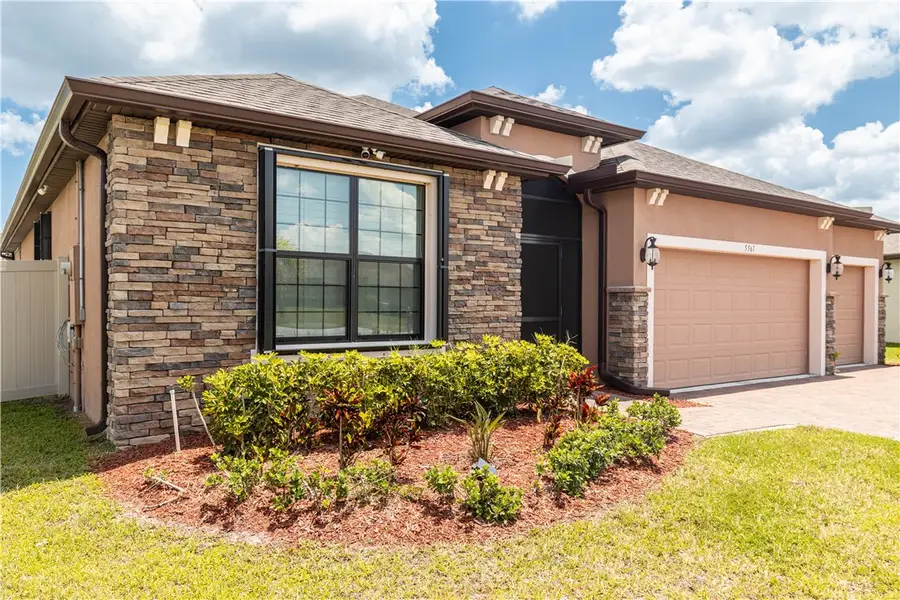 5561 1st Square, Vero Beach South, FL 32968 - Image #2