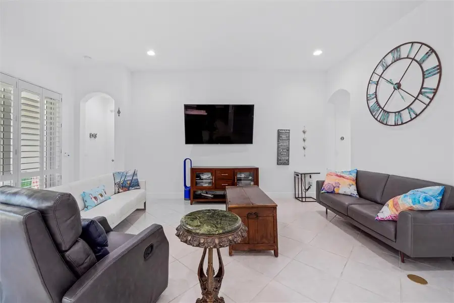 8330 Summer Lake Drive, Vero Beach, FL 32967 - Image #3