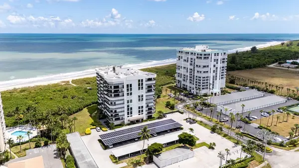 2800 N Highway A1a #302, North Hutchinson Island, FL 34949