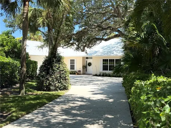 910 Windsong Way, Vero Beach, FL 32963