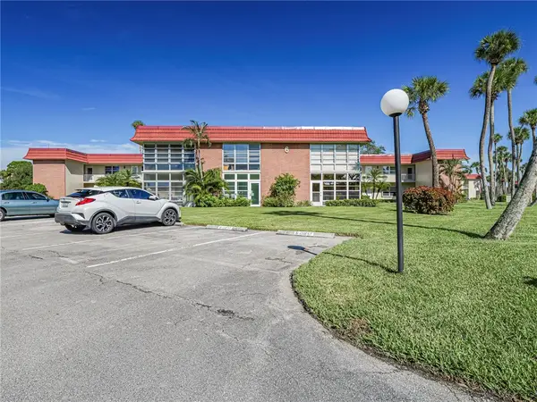 6 Vista Palm Lane #202, Vero Beach, FL 32962