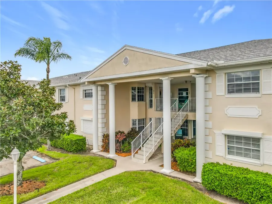 760 Lake Orchid Circle #204, Vero Beach, FL 32962 - Image #2