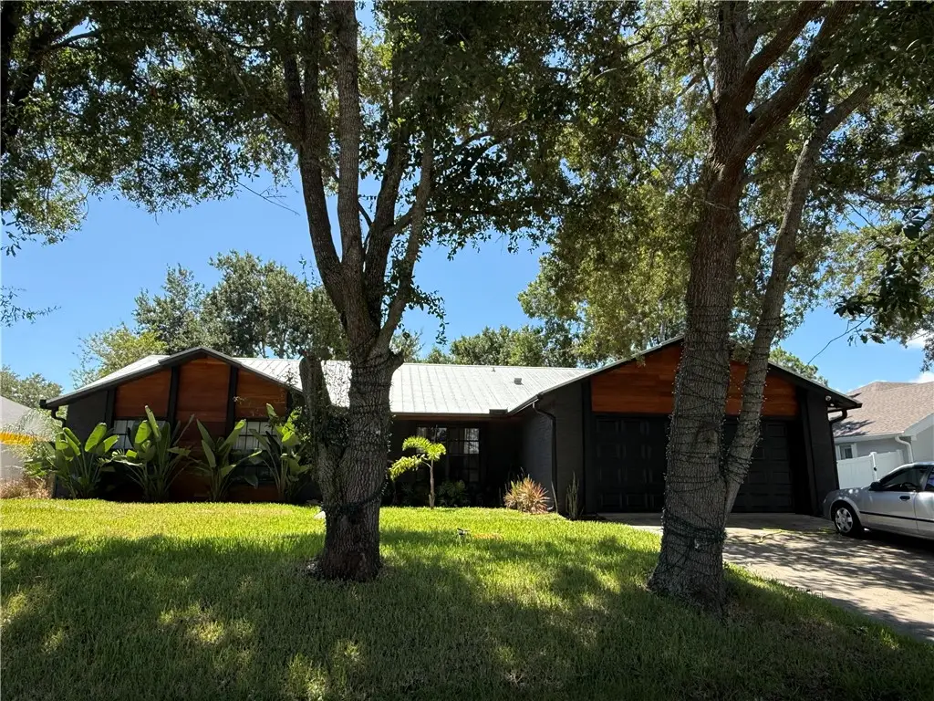 608 Atlantus Terrace, Sebastian, FL 32958 - Image #1