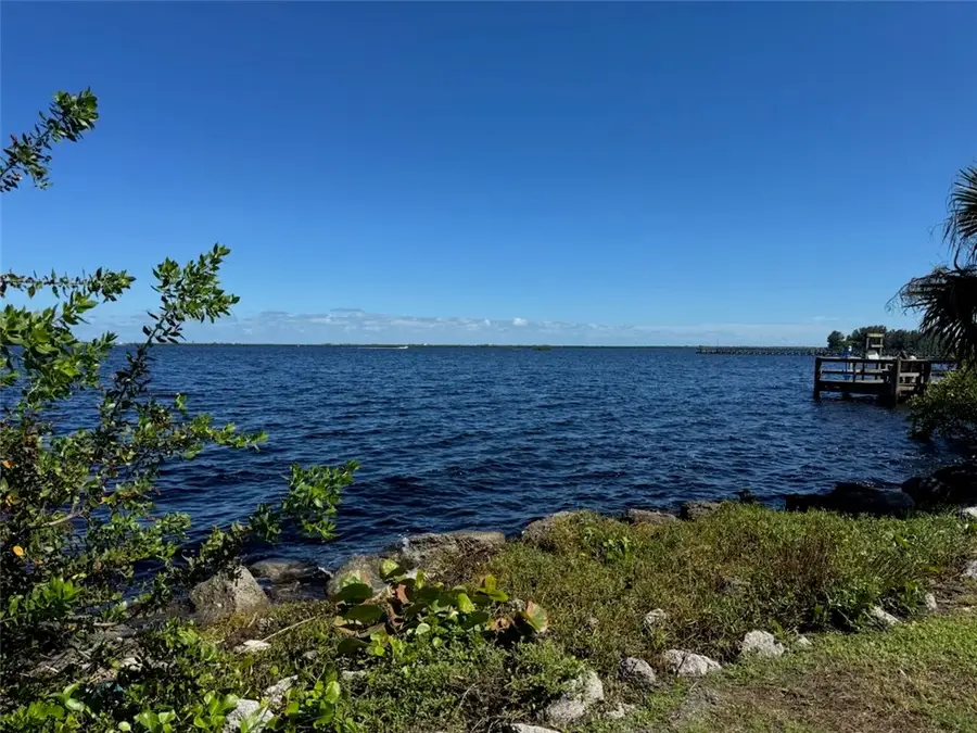 412 Indian River Drive, Sebastian, FL 32958 - #2