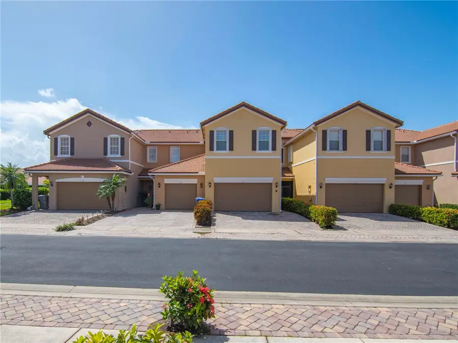 311 Versailles Lane, Vero Beach, FL 32960 - Image #2